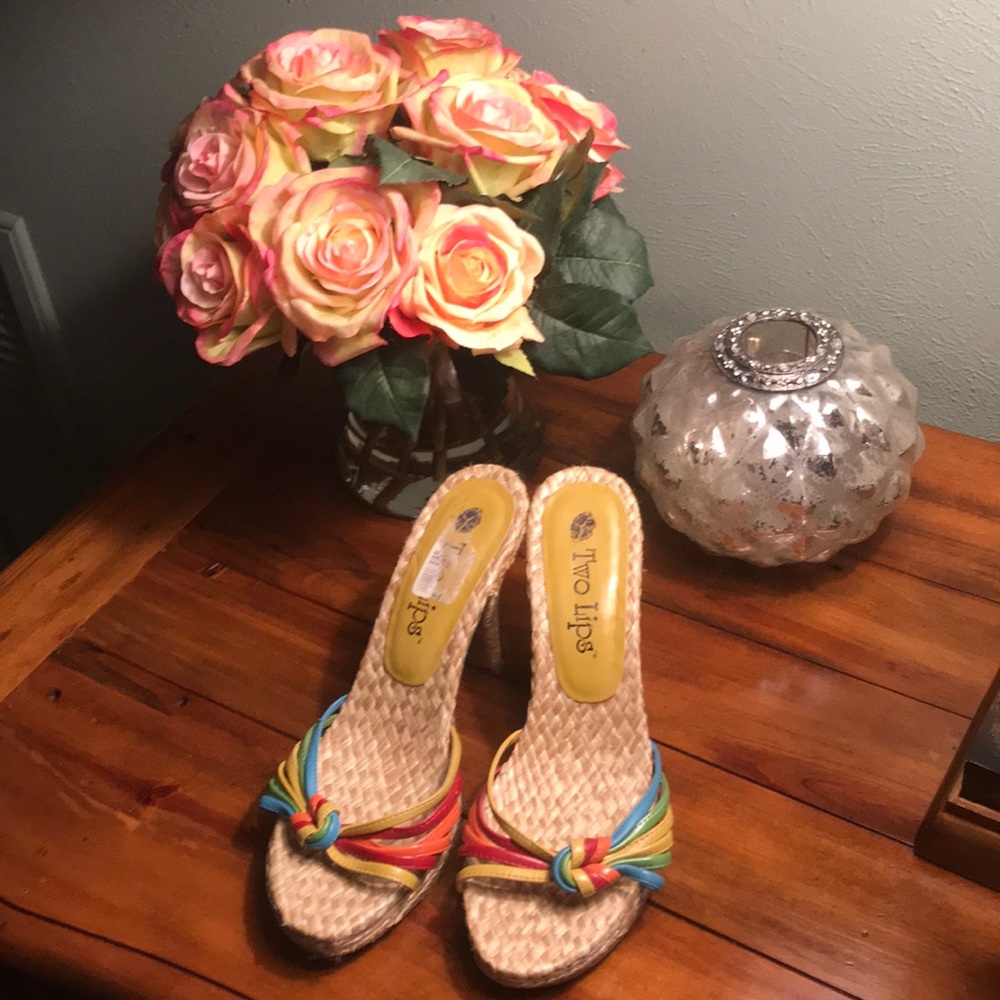 Never worn Two Lips heels!!!!